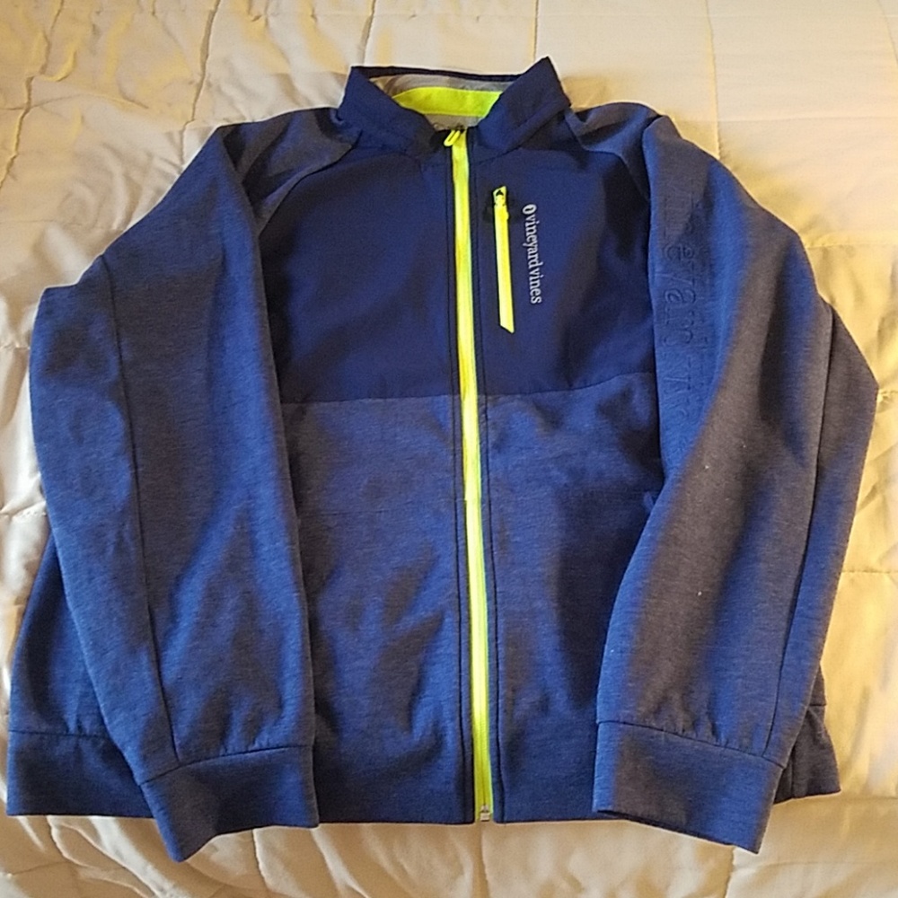 Vineyard Vines light jacket